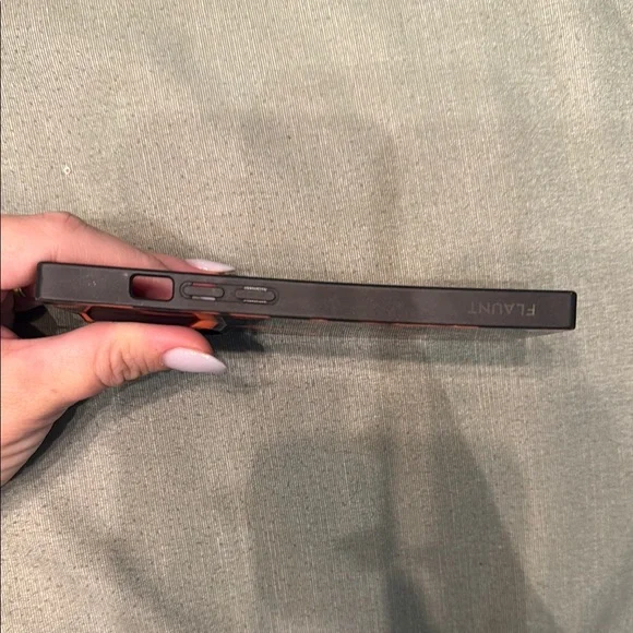 Authentic Flaunt Tortoiseshell Case - IPhone 14 Pro - Picture 5 of 6